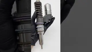 Boosch Fuel Injector 0414701083 Model with Steel Construction for Euro Trakker L1A9 Engines