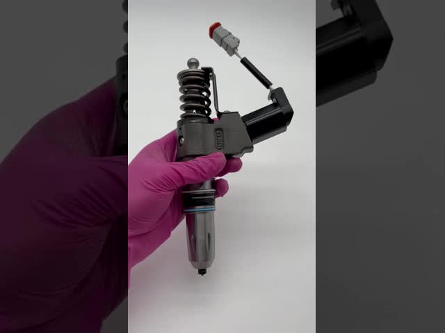 Cummiins Fuel Injector 3411764 for Celect N14 Engine with 6 Month Warranty and Consistent Fuel Delivery