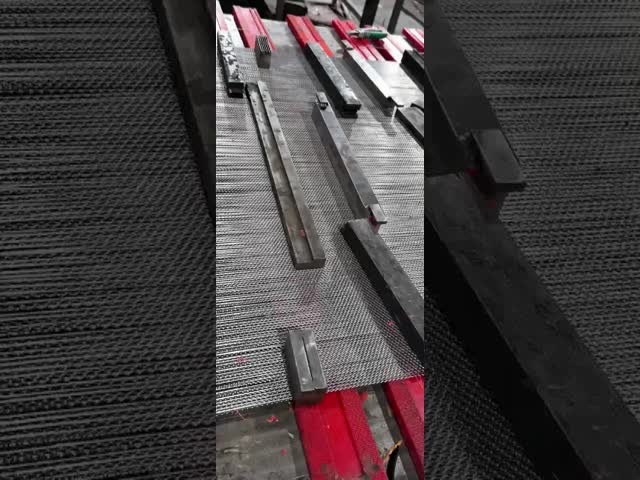 PU Support Strip Straight Wire Self Cleaning Screen Mesh