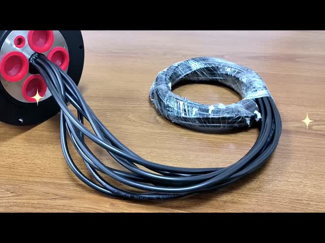 Integrated Slip Ring with 14MPa Ultra-High Pressure Oil Circuit, 16-Channel High-Current Power Matrix, and IP51 Protection for Heavy-Duty Applications
