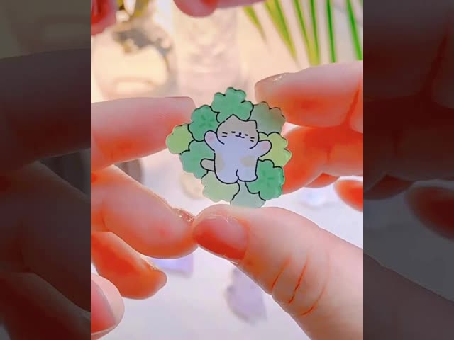 Personalized Acrylic Pin Custom Printed Logo Cartoon Anime Name Custom Acrylic Hair Pin Button Acrylic Badge Pin With Magnetics