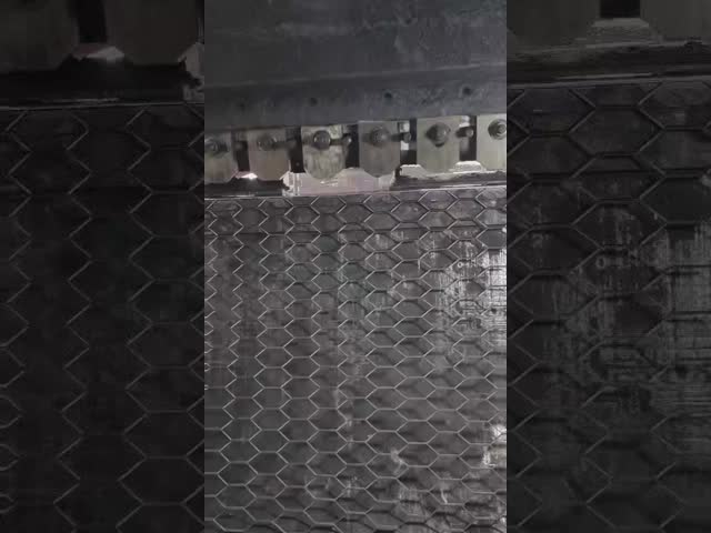 Factory Wholeasale Price Durable Robust Steel Plate Mesh Expanded Metal Mesh For Decoration And Protection