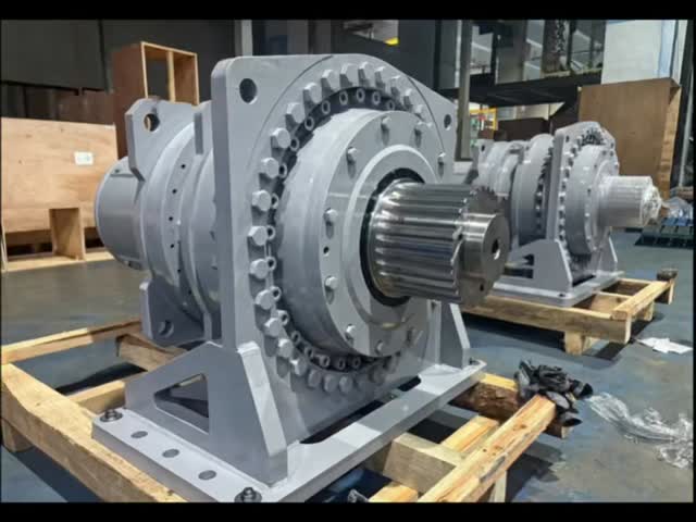 EQ Series Right Angle Planetary Gear Reducer with Modular Design for High Power Crushing Applications