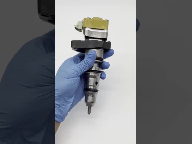 Remanufactured DT466E Engine Compatible Fuel Injector With 6 Month Warranty For 230HP To 250HP Engines