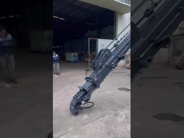 Versatile Telescopic Timber Grab Arm for Efficient Handling