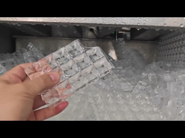 Industrial Grade Cube Ice Machine, Large Capacity Ice Cube Making Machine, Full Stainless Steel Cube Ice Machine Fits Water Cooling Tower for Ice Factory