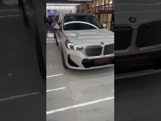 Brand New 2025 BMW iX1 Electric SUV with M Sport Package and 0 km for Export