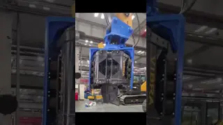 Compact & Powerful: Side Grip Pile Driver for 9m Deep Piling in Tight Spaces