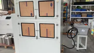 Double-layer, multi-station industrial jar-type grinding equipment for small-batch powder grinding