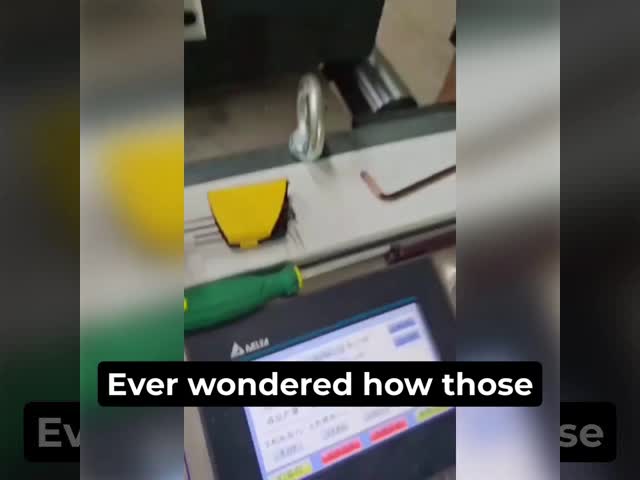 JIGUO Standard Window Patching Machine Economic Small Format Window Patching Machine For Gift Packaging Box