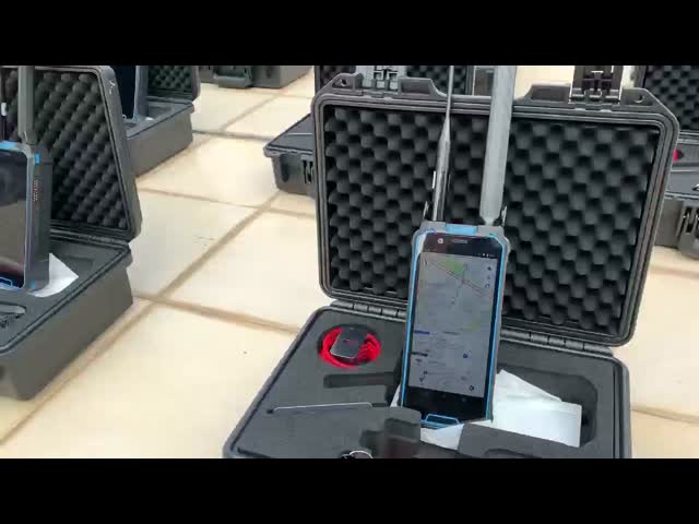 H2L pro Handheld Drone Detector With 100MHz-6GHz 1-3KM Detection Radius 8000mAh Battery