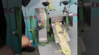 Custom-made High-Quality Commercial Sugarcane Juicer (with Engine) 304 Stainless Steel Construction High Efficiency & Energy Saving Ideal for High-Traffic Juice Bars