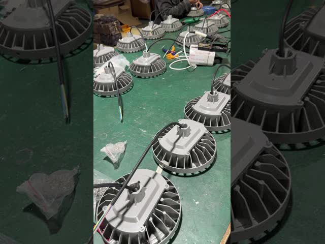 5000K High Efficiency LED Explosion Proof Lighting 100-120lm/W IP66 for Hazardous Areas