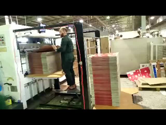 Carton Semi-Automatic Die Cutting And Creasing Machine
