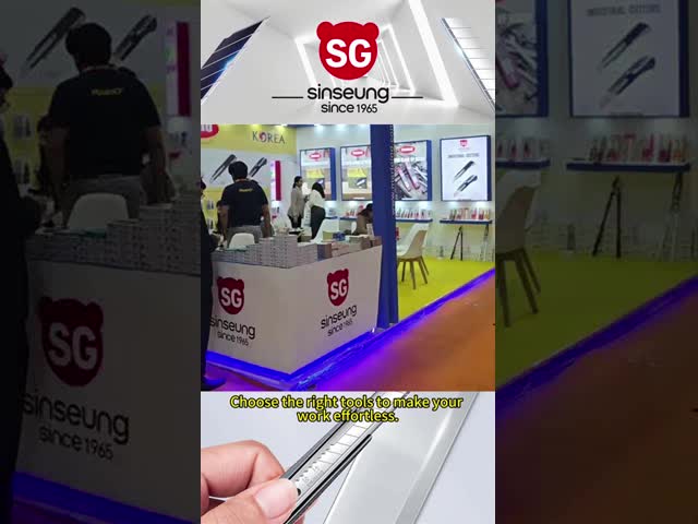 100mm Blade Length Household Knife 1 Utility Knife for Precise and Accurate Cutting