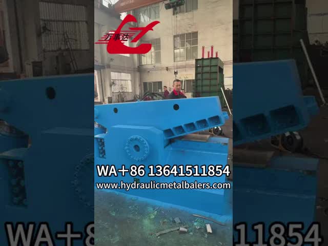 Q43-2500 Hydraulic Alligator Scrap Metal Shear with 2500 kN Cutting Force and 1000 mm Blade Length for Heavy Scrap Processing