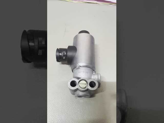 ASR solenoid valve WABCO 472 170 6060, suitable for Higer and King Long buses.