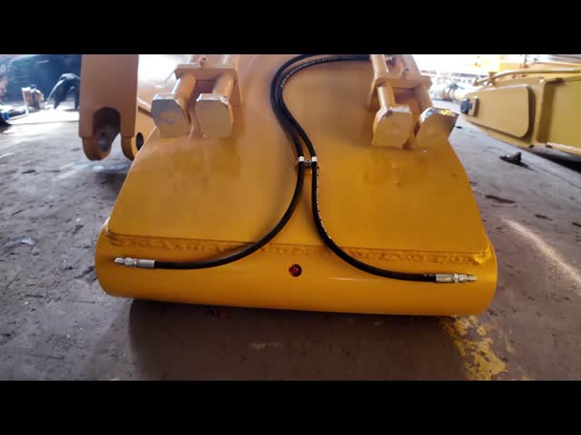 Long Boom Excavator: Enhanced Reach & Performance