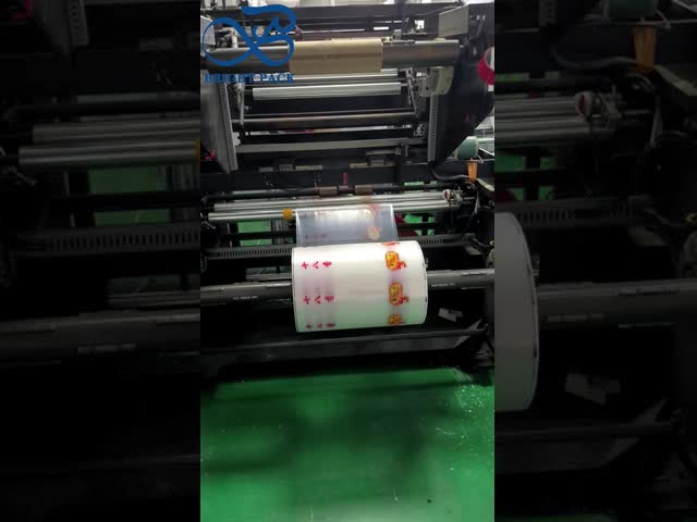 Customizable Capacity 250ml/500ml/1000ml Spout Pouches With Transparent Windows Printable For Skincare Products Packaging.