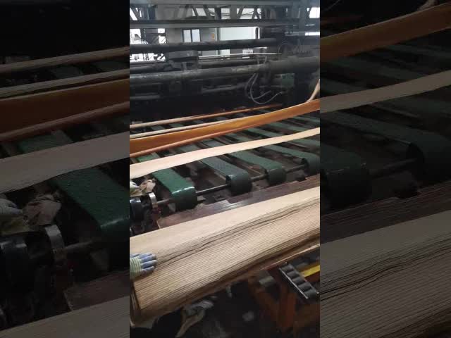 Quarter Cut Red Oak Veneer Sheets with 0.2-0.6mm Thickness and Straight Grain for Furniture and Decorative Surfaces