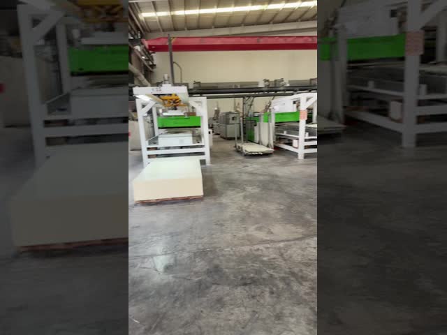 PVC foam board making machine/WPC foam board extrusion line/production line