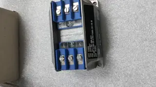 IPC704 244-704-000-042 A2-B03-C10-D100-E10-F5000-G0-H0-I0 Condizionatore del segnale