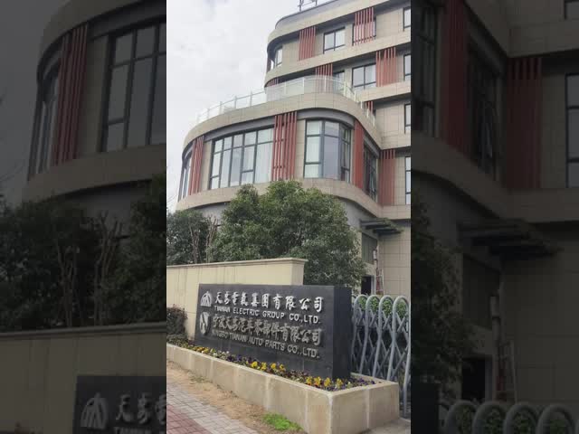 Compact Space Saving Low Voltage Withdrawable Switchgear with IP54 Protection and AC690V Rated