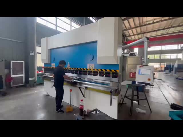 Blue Hydraulic Press Brake bending machine for 3mm thickness 3000mm length for russia user