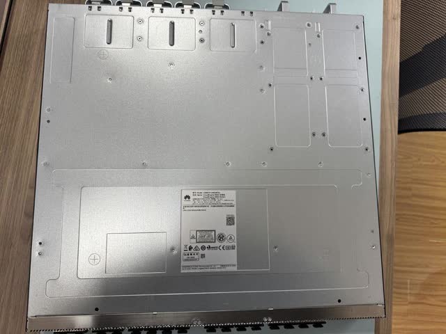 CE8875-24BQ8DQ-B Data Center Switch, 24×200GE QSFP56, 8×400GE QSFP-DD, 16Tbps, 2400Mpps, Managed