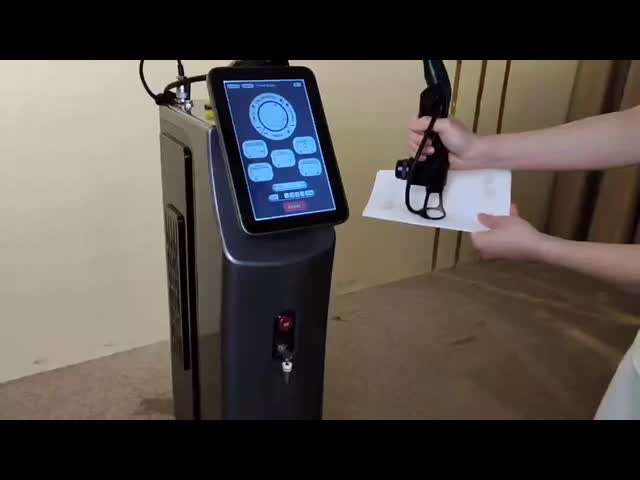 12.1 Inch Touch Screen Scar Remodeling Skin Firming 10600nm  Fractional CO2 Laser Machine