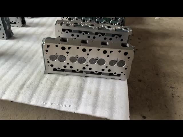 V2203 DI Casting Iron Cylinder Head Without Prechamber For Kubota