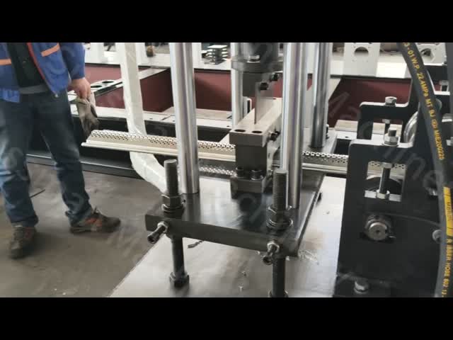 0.6-1.2mm Galvanized Steel Tiras Para Cortina Europea Shutter Door Slat Roll Forming Machine With Dual-Purpose Blade