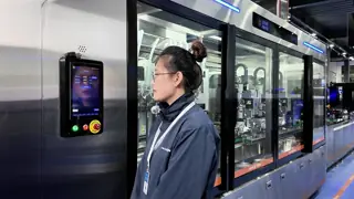 China Multiple Type Cap Compatible High Speed Automatic Capping Machine 100ml-1L supplier