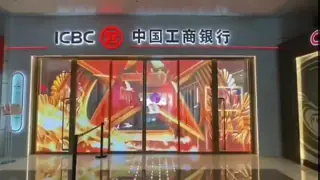 Fabricante chinês de telas LED transparentes, exalando um forte senso de tecnologia.