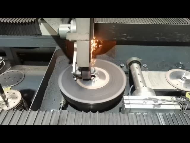150mm Concrete Circular Saw Blade , Red Dry Diamond Blade 6 Inch for Reinforced Concrete Cutting