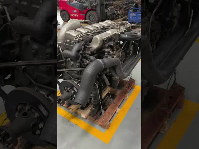 6D24-0AT2 Turbo Diesel Engine 6 Cylinder 6.4L For Heavy Duty Truck FV517 FV417