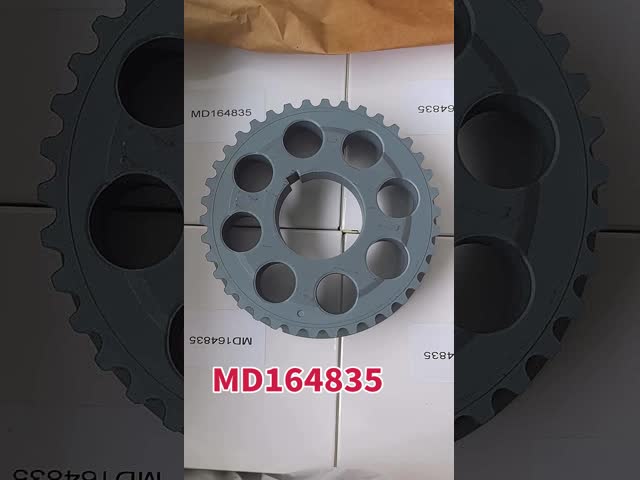 MD164835 Crankshaft Sprocket For Mitsubishi 4D56