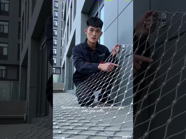 Hand Woven Wire Mesh Netting Security Stainless Steel Metal Mesh 60 Degree Angle