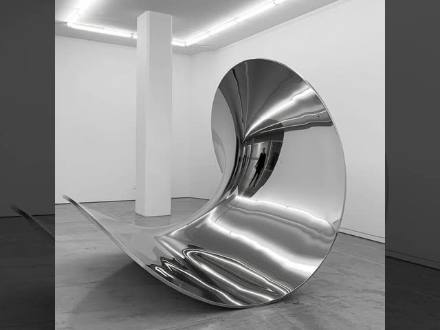 Reflective Surface Twisted Stainless Steel Sculpture For Hotel Lobby Decoration