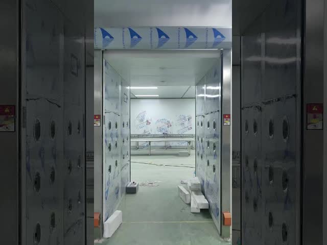 CoatTech High-Performance Industrial Air Shower Tunnel Contamination Control for Critical Environments