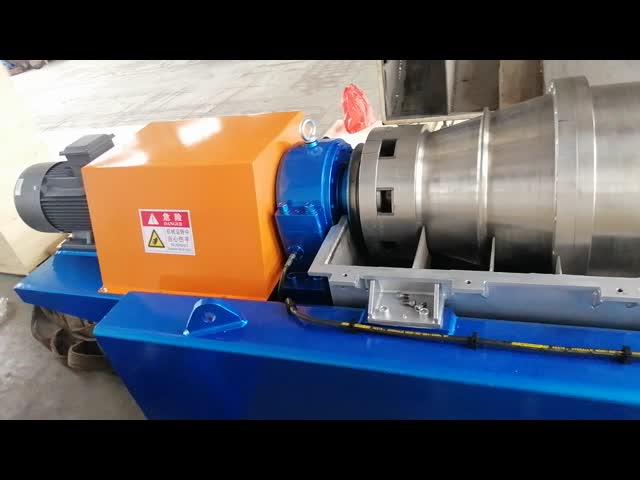 Large Capacity Continuous Centrifugal Oilfield Equipment Decanter Centrifuges