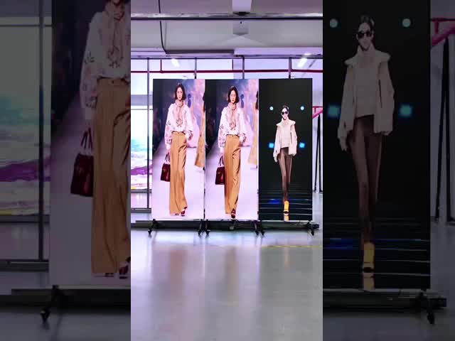 GOB P2.5 LED Poster Display with 3000nit High Brightness and 33mm Ultra-thin Panel for Sunlit Window Advertising