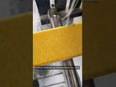 40 x 22 x 5 mm C-förmige FRP-U-Kanal-Umhüllung mit glattem Polyester-Schleier, unzerbrechlich